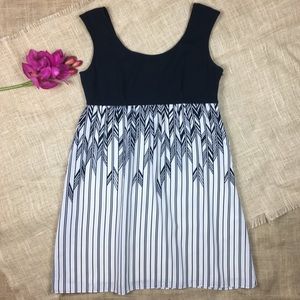 GIANNI BINI Dress Black White Striped Sleeveless